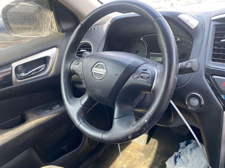 Steering wheel - 2013 Nissan Pathfinder