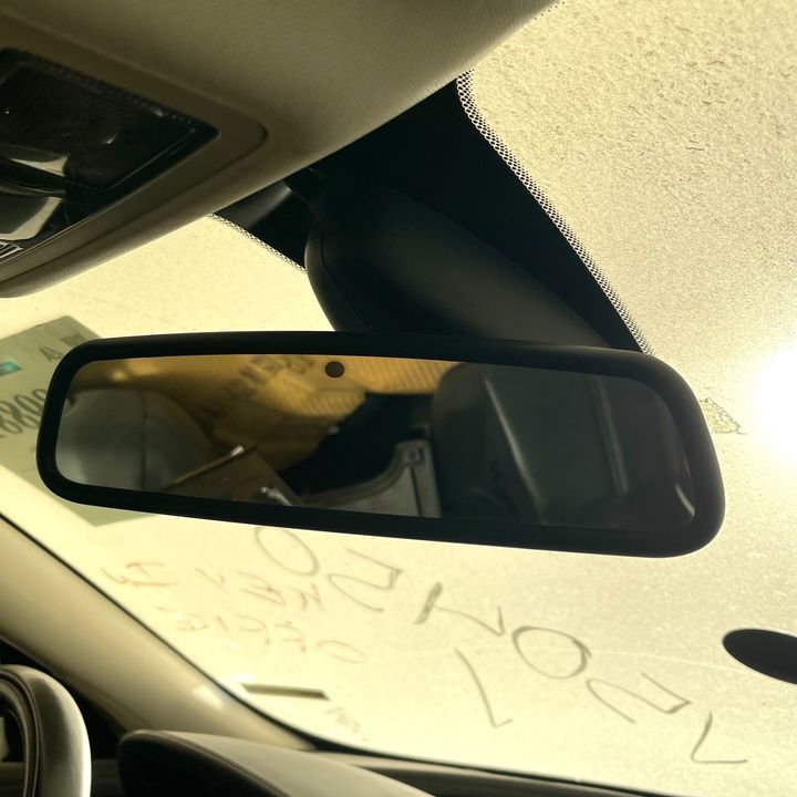 Mirror (Inner rear view) - 2012 Jaguar XJ