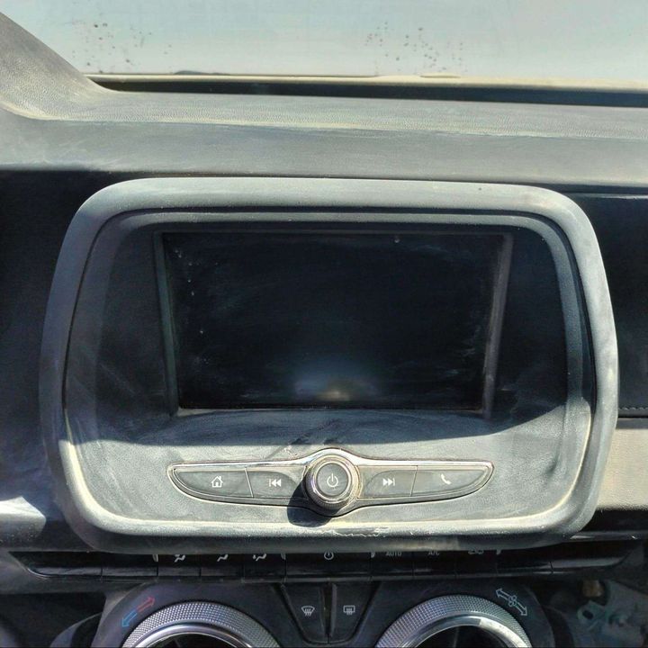 Info/GPS/TV Screen - 2016 Chevrolet Camaro