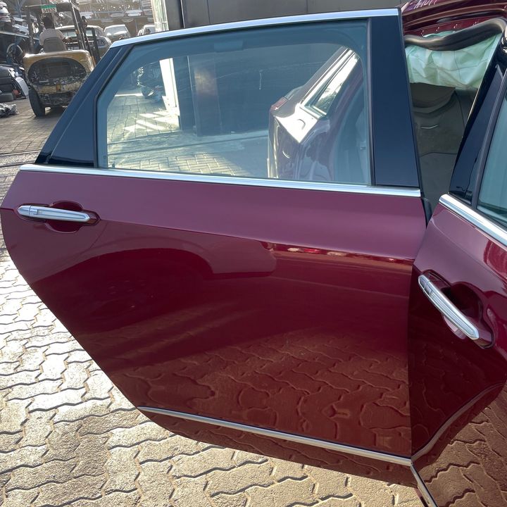 Door (RHB) - 2016 Cadillac CT6
