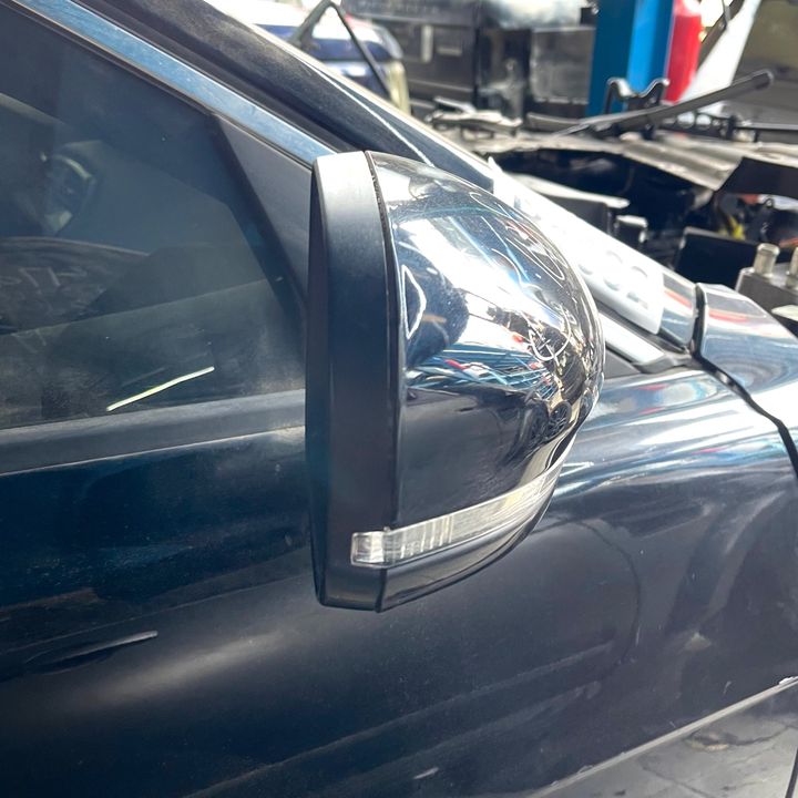 Side Mirror (RH) - 2018 Jaguar XE