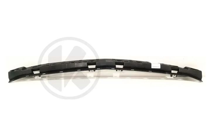 Front bumper lower bracket