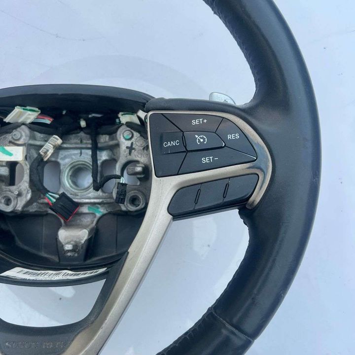 Steering Wheel - 2014 Jeep GRAND CHEROKEE