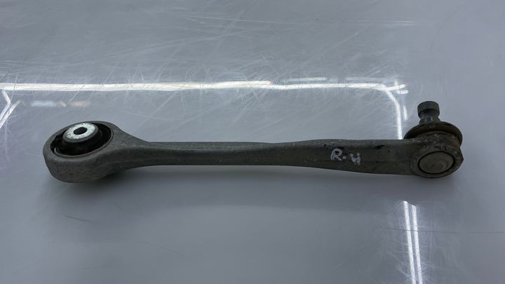 Upper arm (RH) - 2009 Audi A4