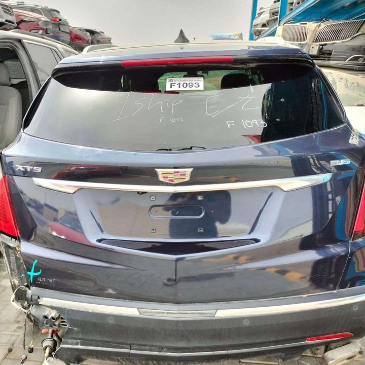Tailgate - 2018 Cadillac XT5 Luxury