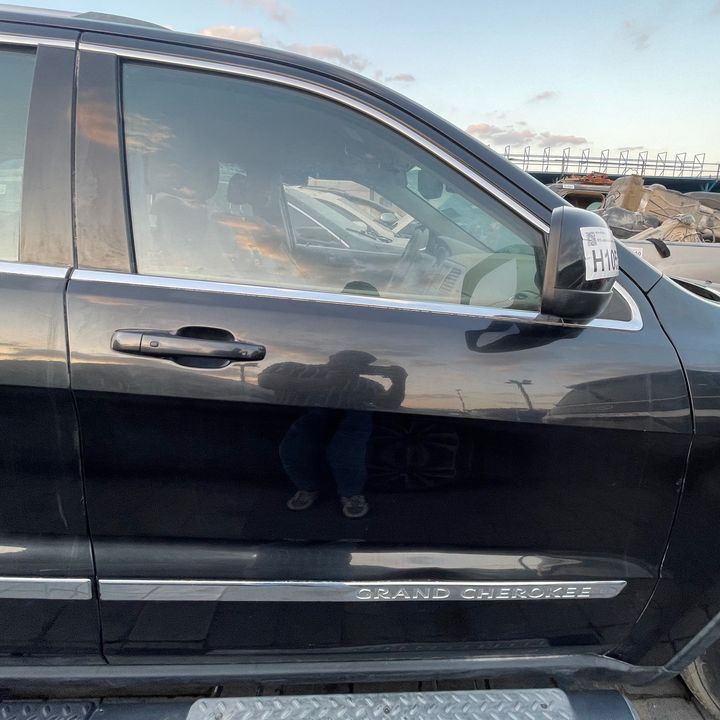 Door (RHF) - 2012 Jeep Grand Cherokee Laredo WK