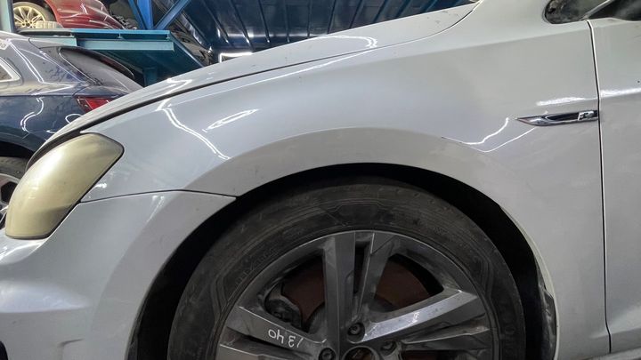 Fender (LHF) - 2016 Volkswagen Golf R