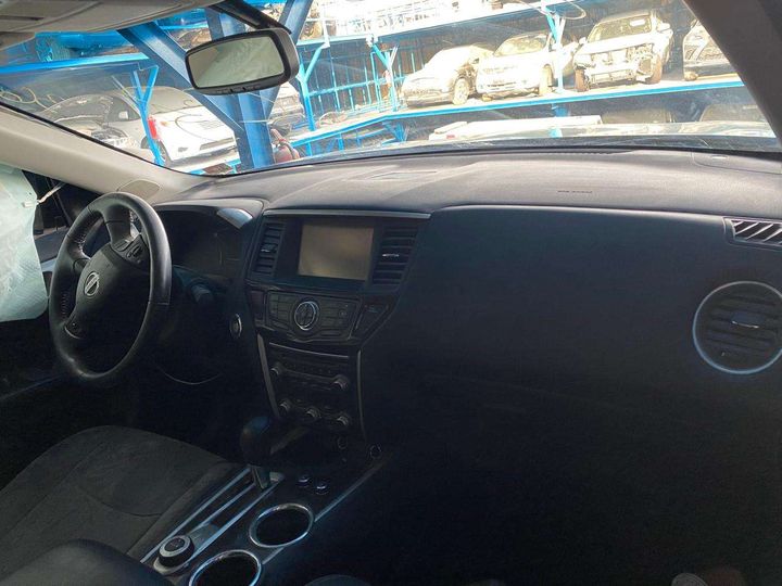 Dashboard - 2017 Nissan Pathfinder