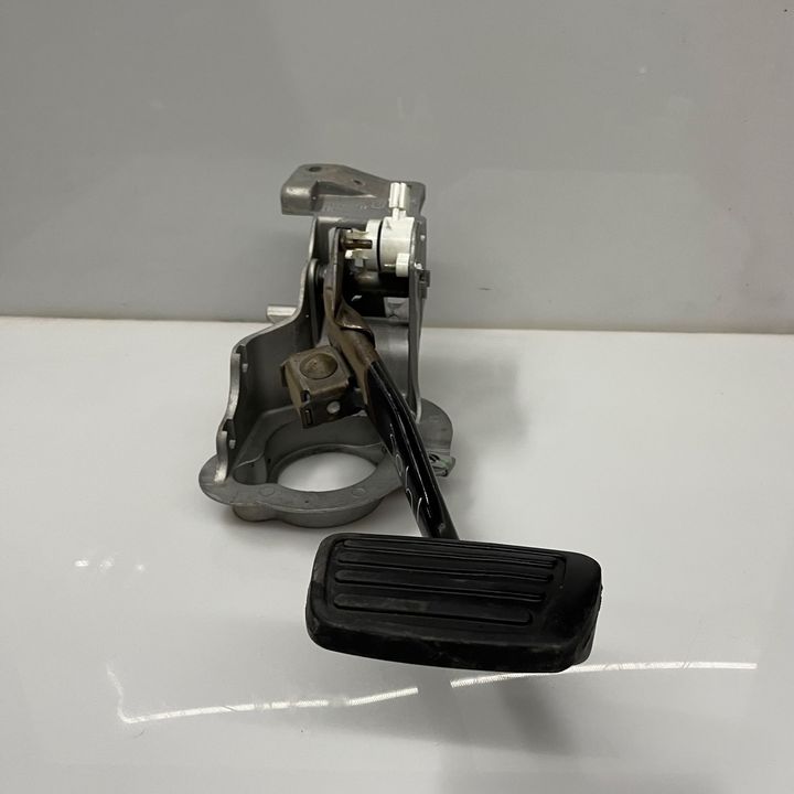 Pedal brake/clutch - 2016 Cadillac ATS