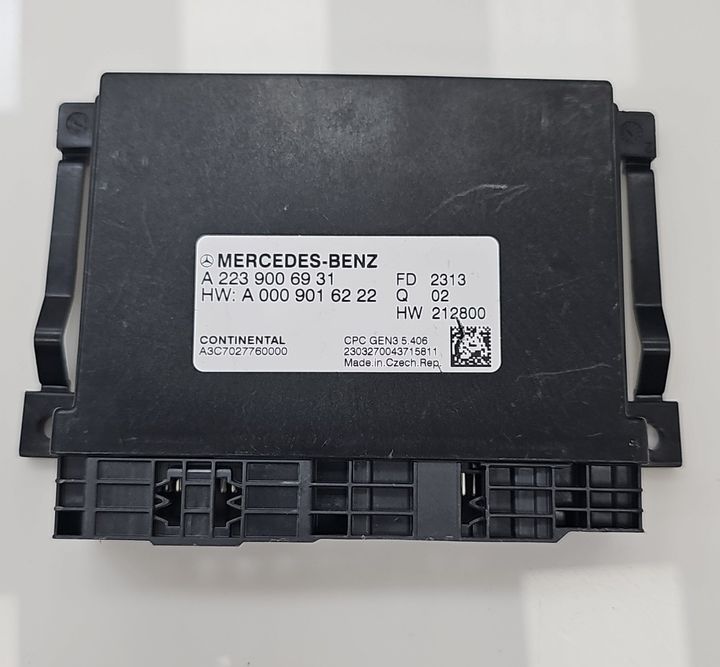 Mercedes-Benz W223 S-Class Control Unit Module