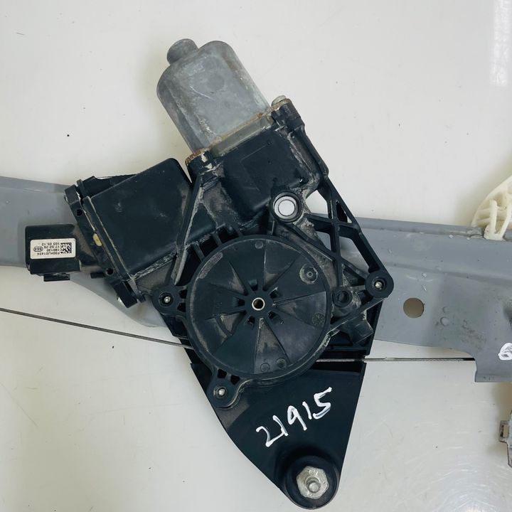 Door motor (LHB) - 2019 Cadillac CTS Base