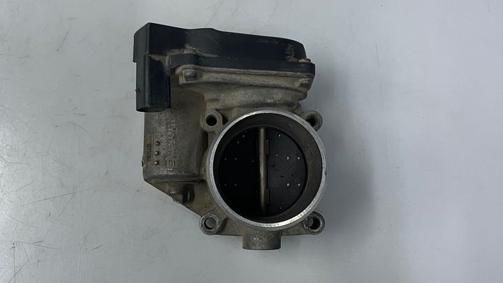Throttle body - 2010 Volkswagen Passat