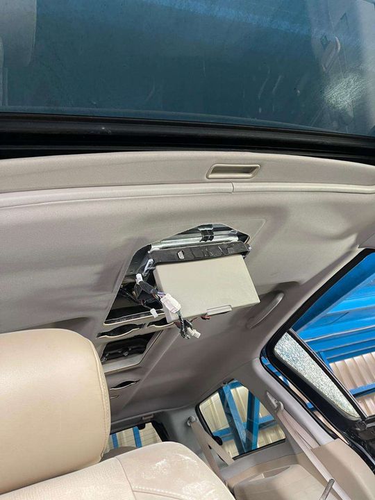 Roof Ceiling - 2010 Nissan Armada