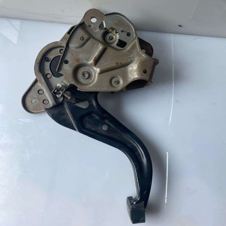 Brake Pedal - 2014 Infiniti QX80 SUV