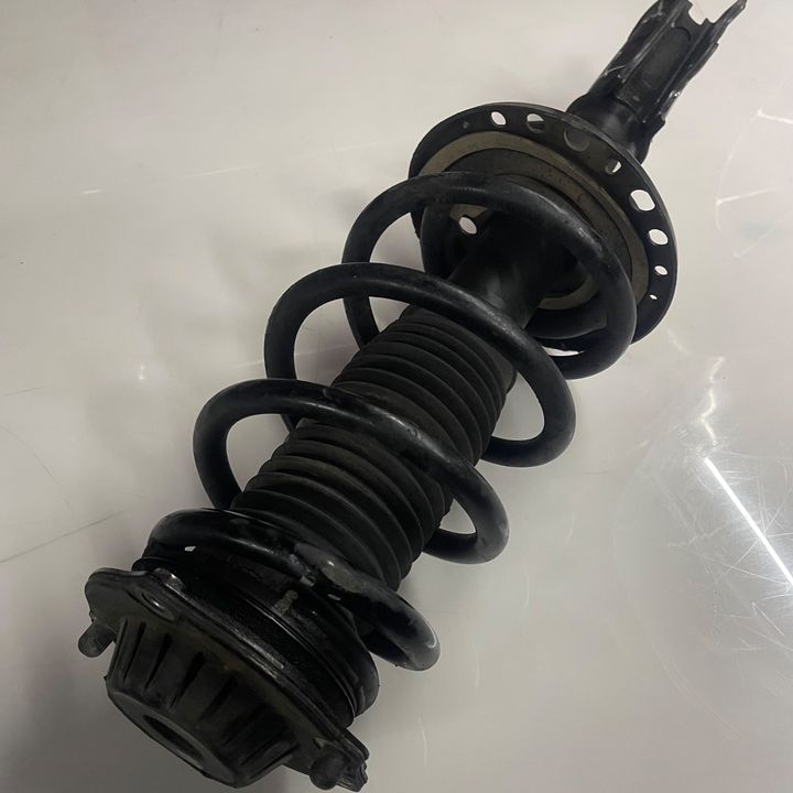 Shock Absorber (RHF) - 2017 Cadillac XT5 Luxury