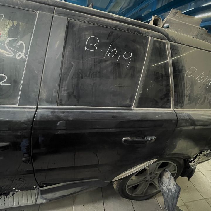 Door (LHB) - 2011 Land Rover RANGE ROVER SPORT