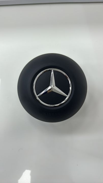 Mercedes-Benz Driver's Steering Wheel Airbag Module