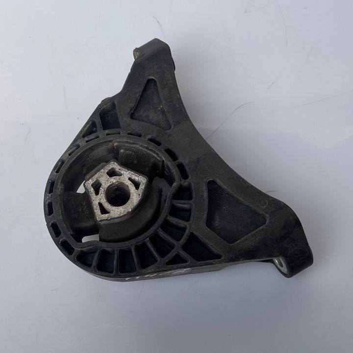 Mount (Gear) - 2018 Cadillac XT5