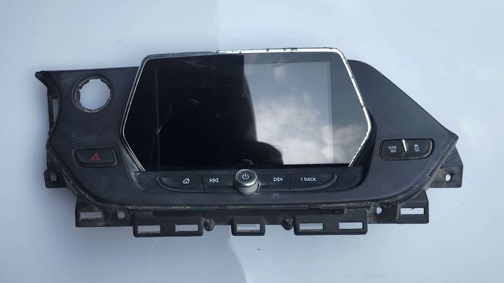 Info/GPS/TV Screen - 2019 Chevrolet Blazer Premier