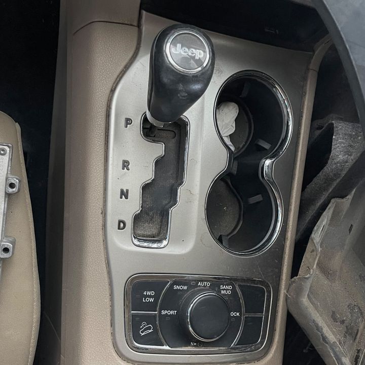 Gear Shift Knob(Automatic) - 2013 Jeep GRAND CHEROOKE