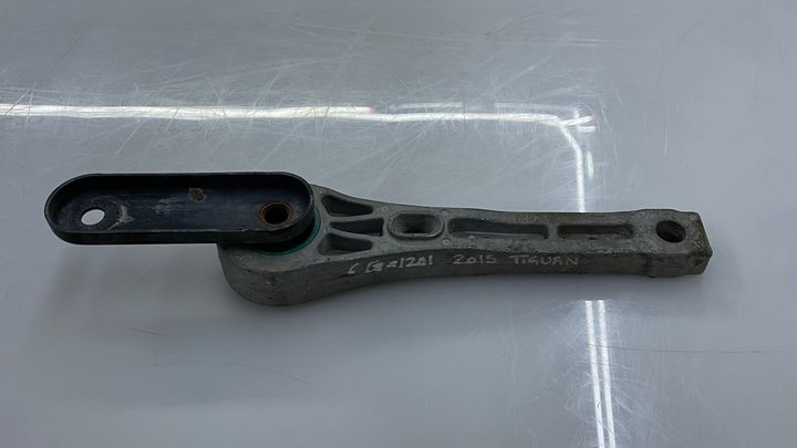 Lower arm (RH) - 2016 Volkswagen Tiguan