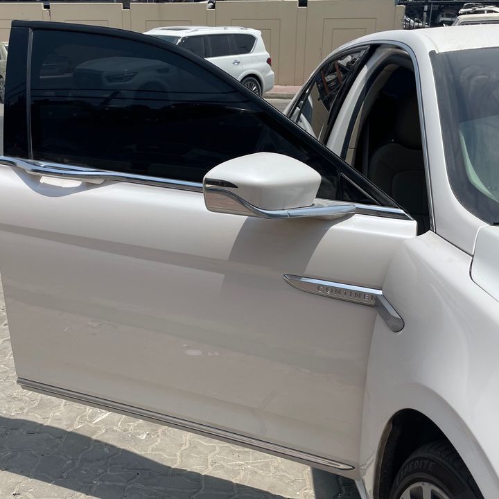 Door (RHF) - 2019 Lincoln Continental Select