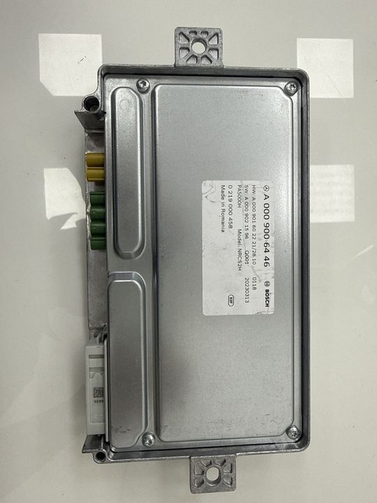 Mercedes-Benz Radar Sensor Control Unit A0009006446