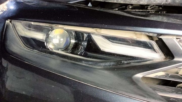 Headlight (RH) - 2021 Chevrolet Camaro 1LS/1LT