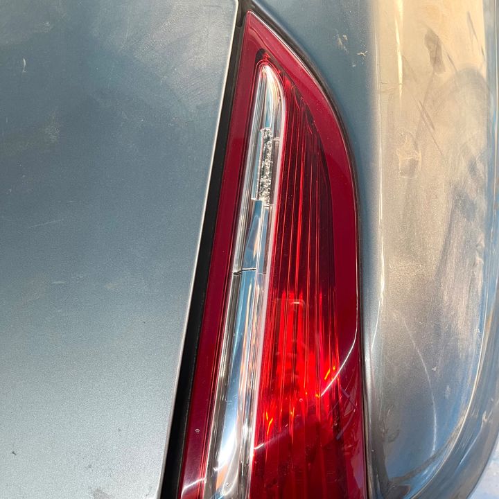 Tail light(RH)