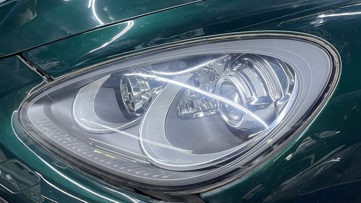 Headlight (LH) - 2013 Porsche Cayenne