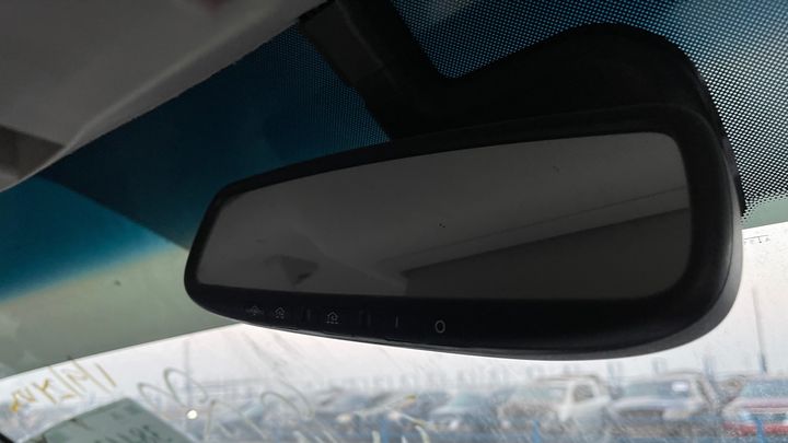 Rear view mirror - 2013 Infiniti QX56
