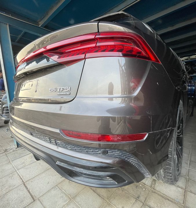 Rear Bumper - 2019 Audi Q8
