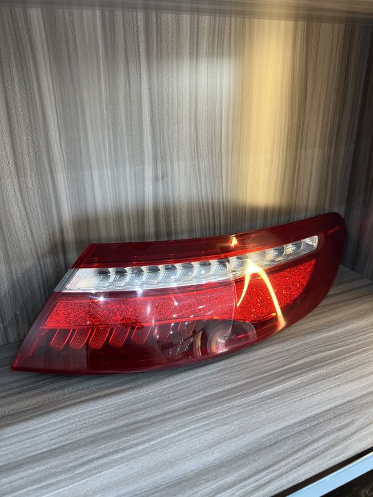 Mercedes-Benz E-Class C207 Left Taillight Lamp