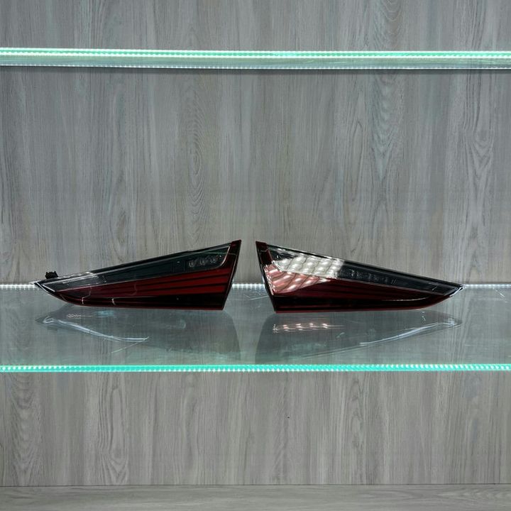 Lexus ES 350 - Tail Light Pair