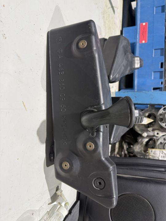 Mercedes-Benz G-Class W463 Windshield Washer Fluid Reservoir
