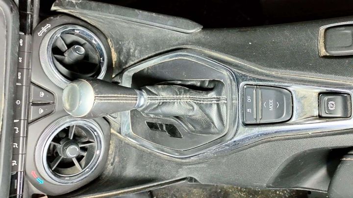 Transmission shift - 2021 Chevrolet Camaro 1LS/1LT