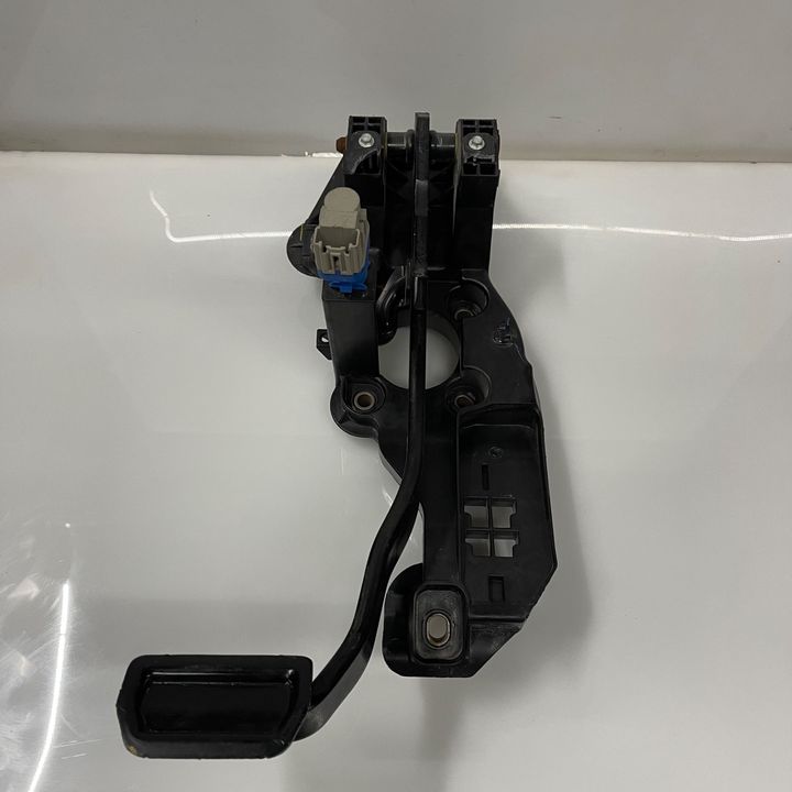 Pedal brake/clutch - 2017 Ford Fusion Titanium