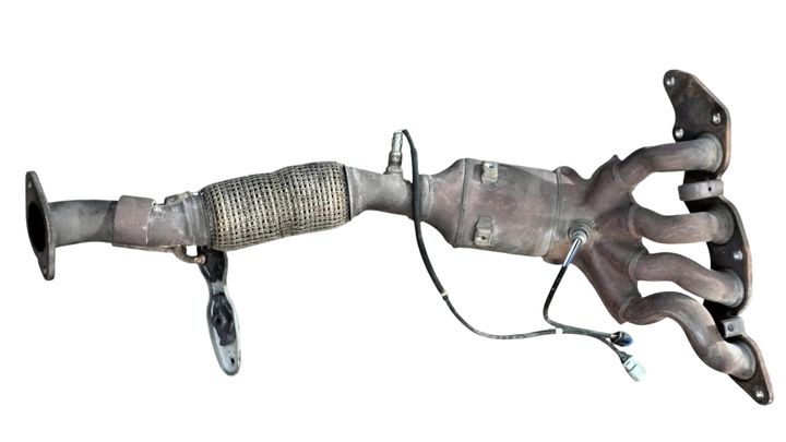 Exhaust manifold - 2017 Ford Escape