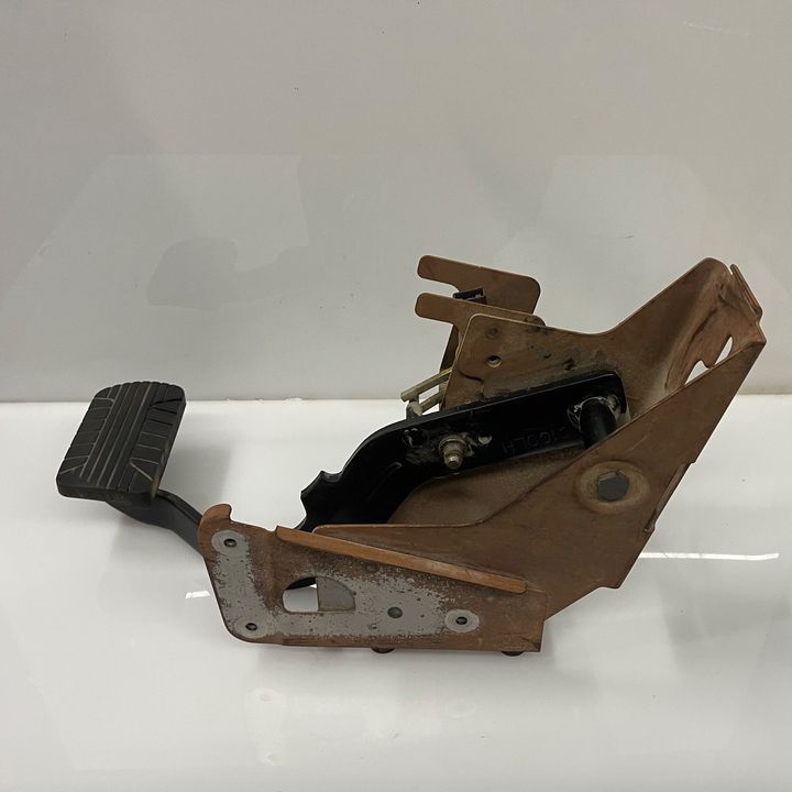 Pedal brake/clutch - 2011 Chevrolet Camaro LT2