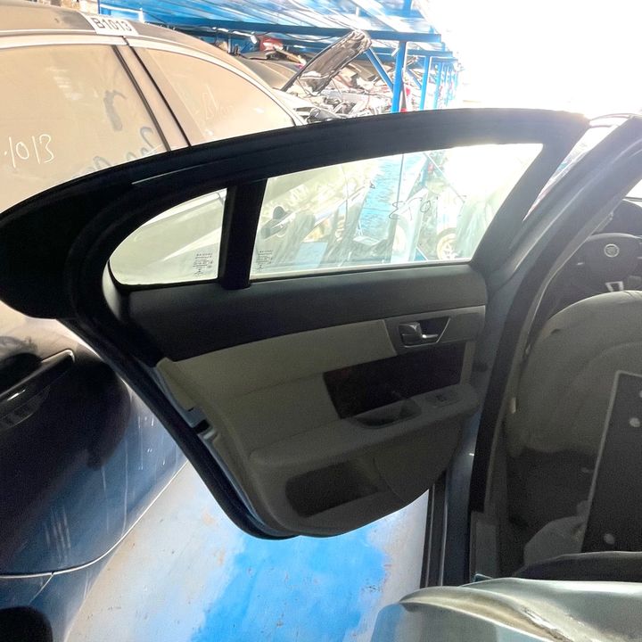Door (LHB) - 2013 Jaguar XF