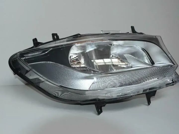 a9109060100   headlight