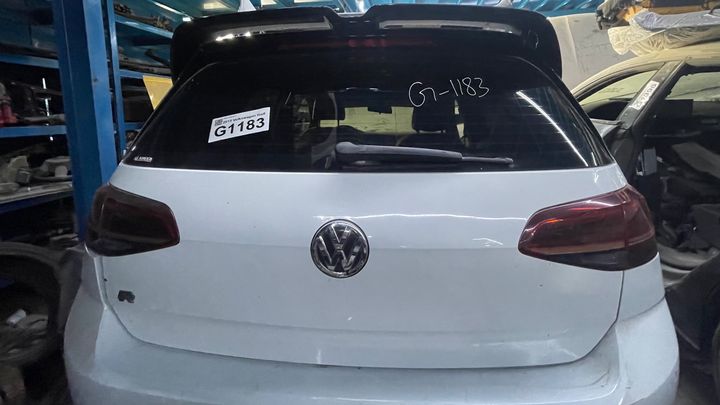 Trunk/hatch/tailgate - 2015 Volkswagen Golf