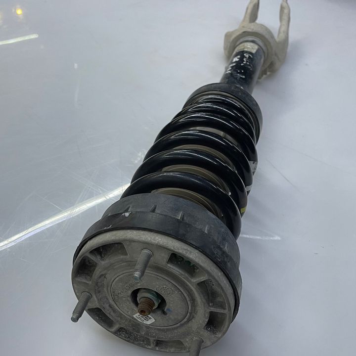 Shock Absorber (RHF) - 2017 Jaguar F-Pace
