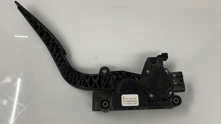 Accelerator pedal - 2011 Chevrolet Camaro LT2