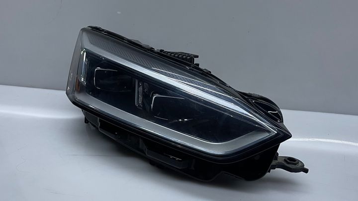 Headlight (RH) - 2018 Audi A5