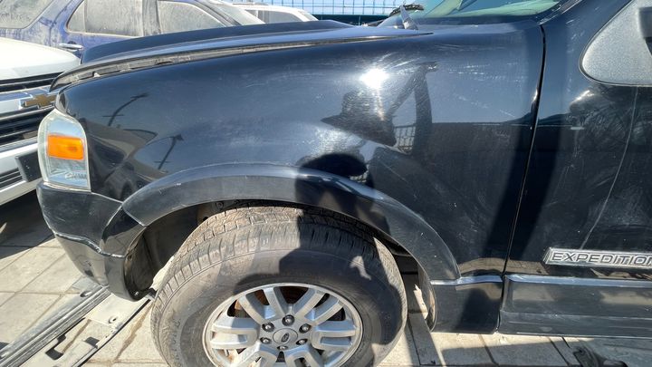 Fender (LHF) - 2008 Ford Expedition XLT
