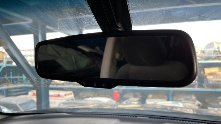 Rear view mirror - 2014 Nissan Pathfinder