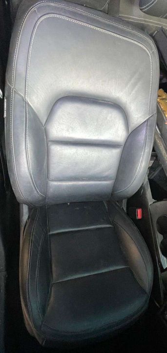 Front Seat (RHS) - 2017 Infiniti QX30 2.0t