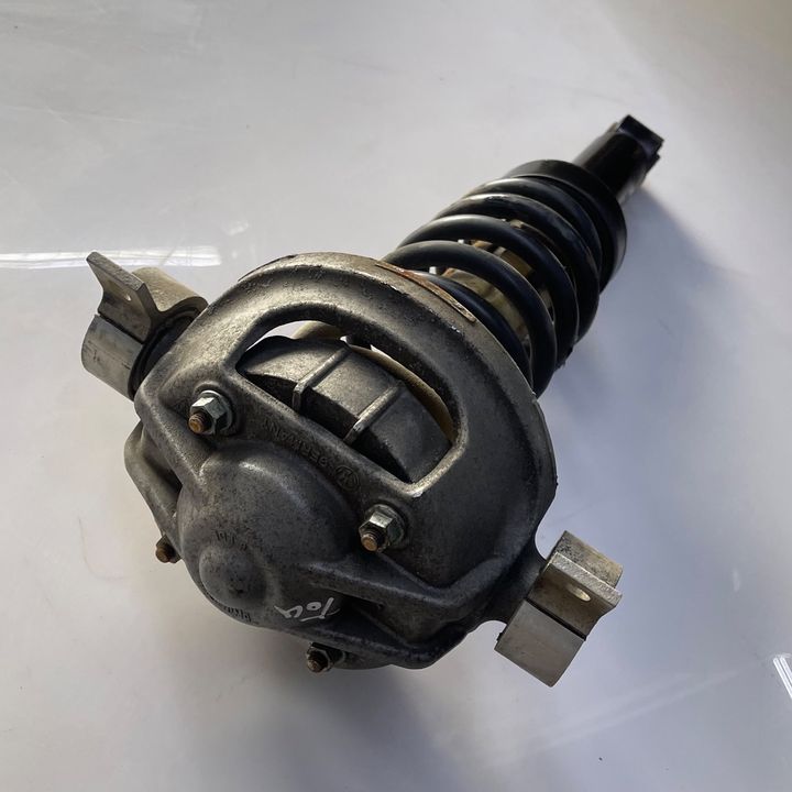 Shock Absober (LHB) - 2006 Volkswagen Touareg