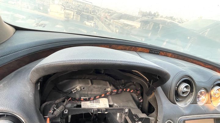 Dashboard - 2011 Jaguar XJL